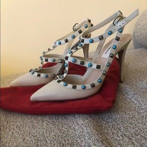 Valentino Garavani Rockstud leather Ivory size 39